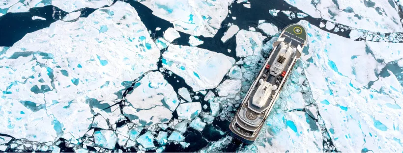 Commandant Charcot lors d'une croisière en Antarctique 