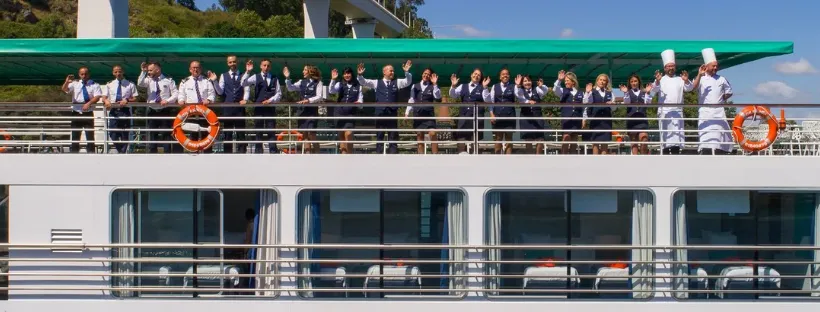 Les membres d'équipage d'un navire Croisieurope