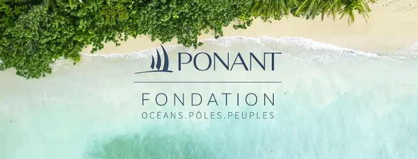 Plage avec inscription Ponant 