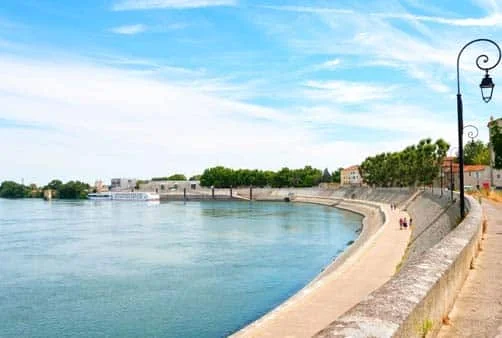 Croisière Santons et traditions de Noël au fil des canaux de Provence Sur les pas des forteresses et villages authentiques (FAN_XMASPP)