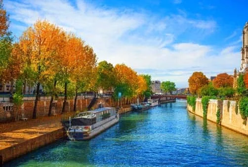 Croisière Escales royales et cités médiévales De Paris à Sens (formule port/port) (PSN_AIPP)