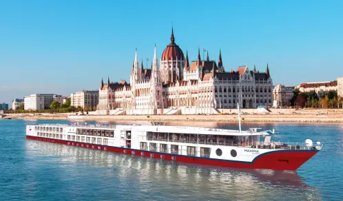 M/S Maxima