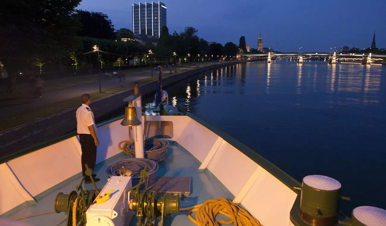 >DESTOCKAGE croisieres.FR Croisière exceptionnelle sur la Saône pour célébrer le Beaujolais Nouveau (formule port/port) (BJL_PP)