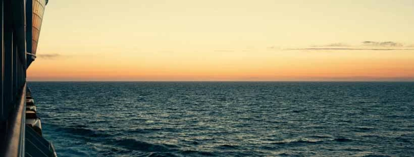 Navire de croisière lors d'une transatlantique