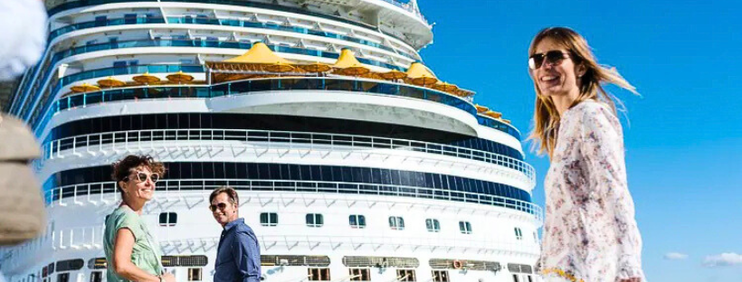 Embarquement sur un bateau de croisière