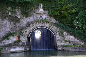 Percée de Thoraise sur le canal du Rhone au Rhin