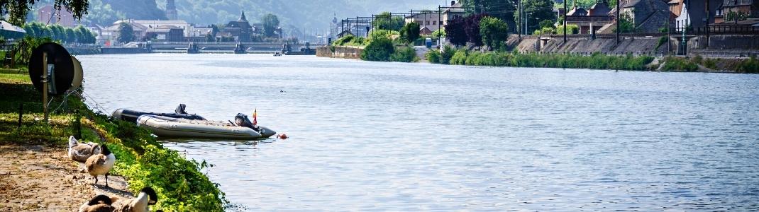 bateau de location sans permis sur le canal de la meuse