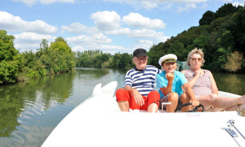 Navigation en famille sur le canal