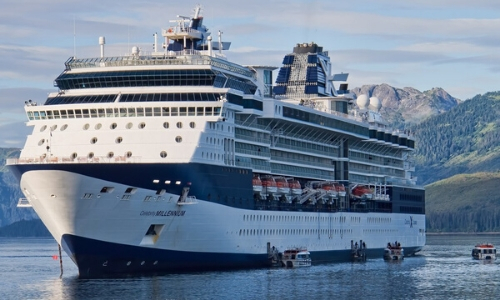 Bateau Millenium de la compagnie Celebrity Cruises naviguant