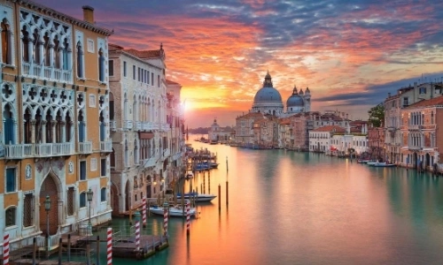 Venise, vue sur le Grand Canal, monuments, habitations