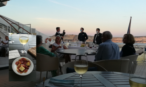 Dégusation de charcuterie Corse sur le pont piscine