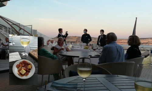 D&eacute;gusation de charcuterie Corse sur le pont piscine