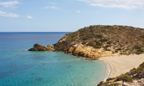 La plage Vaï, sable blanc, rochers, ambiance nature