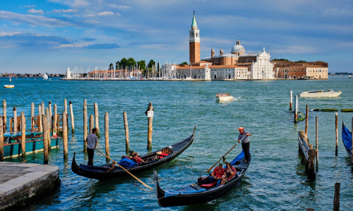 Gondoles à Venise