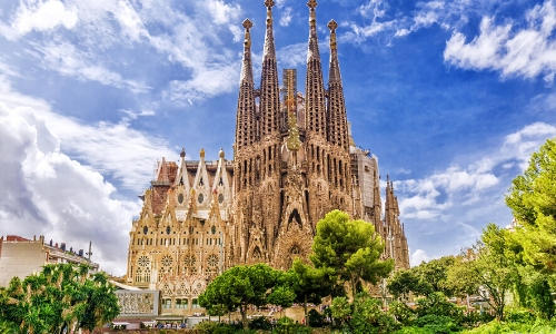 Photo de la Sagrada Familia dans son ensemble, à Barcelone