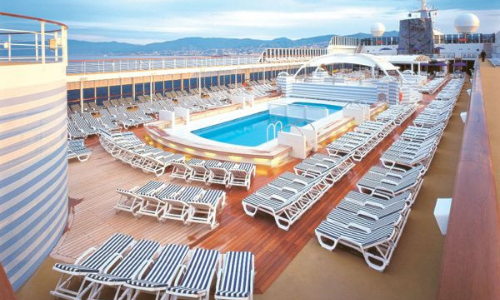 Une des piscines du MSC Sinfonia