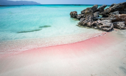 Plage Elafonisi au sable rose de Crète en Grèce