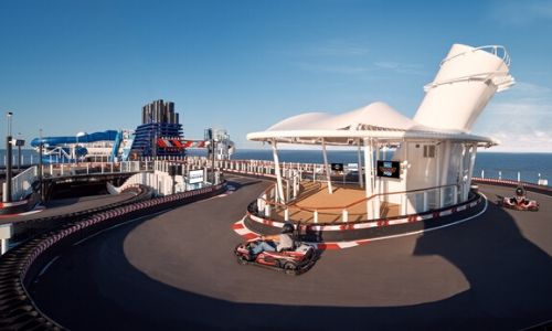 Piste de karting à bord du Norwegian Encore