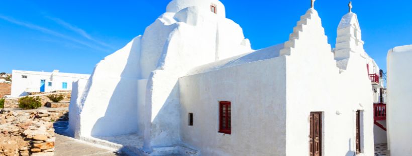 église de la Panaghia Paraportiani à Mykonos dans les îles grecques