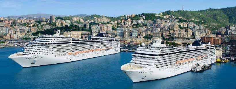 deux navires de la compagnie MSC Croisi&egrave;res accost&eacute;s au port