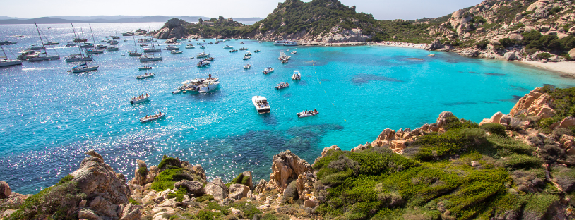 Plage de Sardaigne en croisière