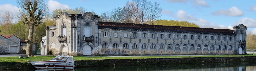 maison-tiffon-cognac-spiritueux-fleuve-croisiere-batiment