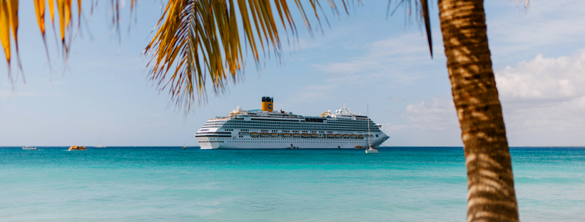 Un bateau de la compagnie Costa Croisières dans les eaux des Caraïbes pour la traversée transatlantique 