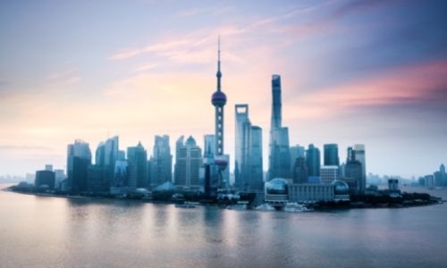 Les berges et grattes-ciel de ShangHai en Chine