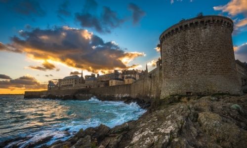 Les fortifications en bordure de Manche de Saint-Malo